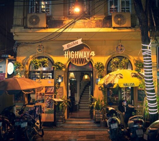 Highway4 Bar Restaurant Hang Tre